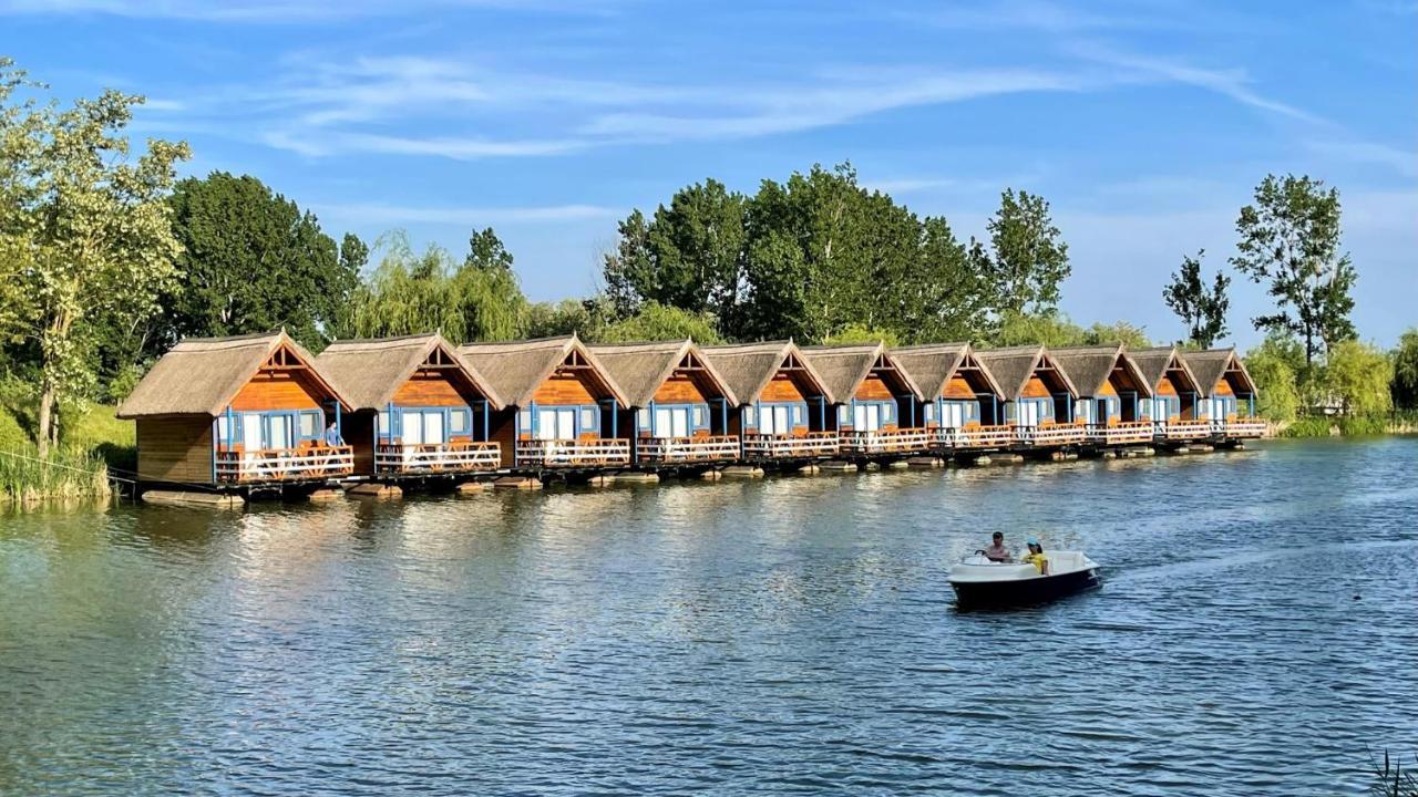 Zaga Zaga Sat Otel Tecuci Dış mekan fotoğraf